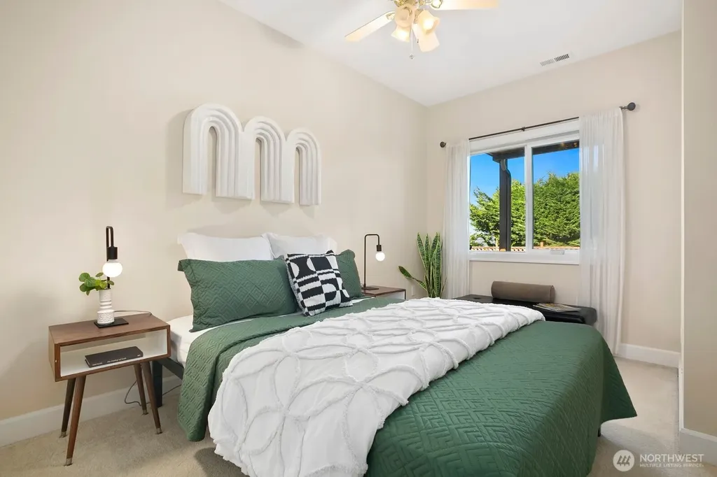 3021 70th Avenue SE Mercer Island WA 98040