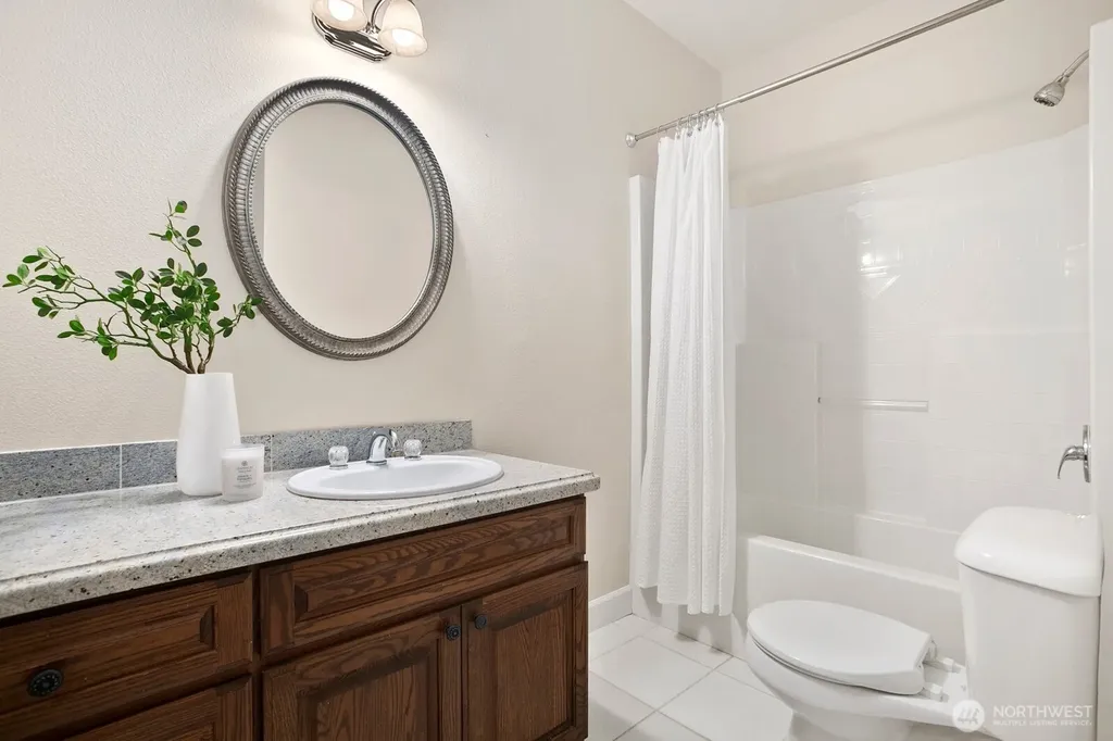 3021 70th Avenue SE Mercer Island WA 98040