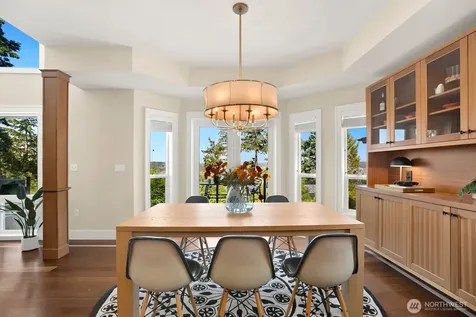 3021 70th Avenue SE Mercer Island WA 98040
