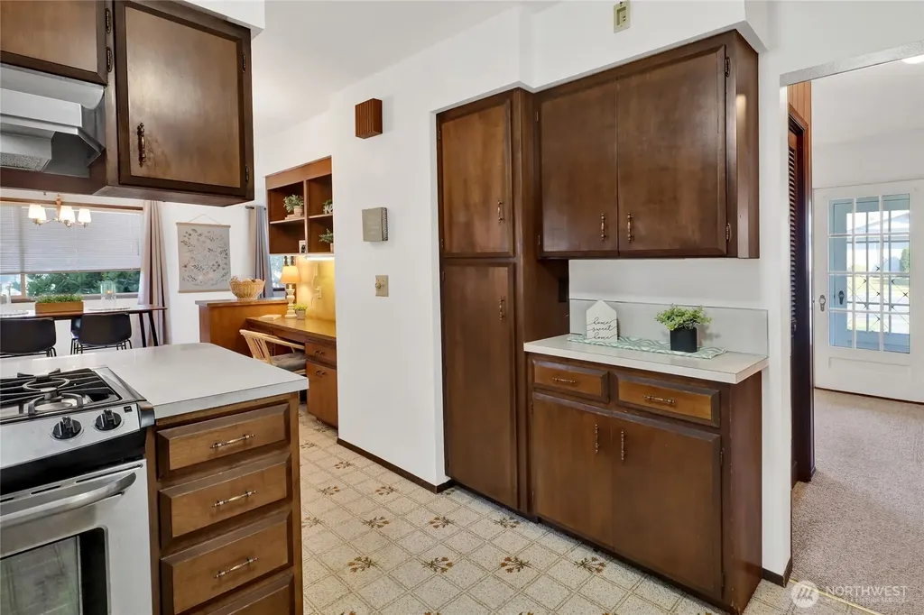 502 E Grover Street Lynden WA 98264