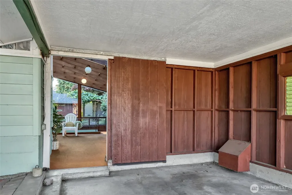 502 E Grover Street Lynden WA 98264