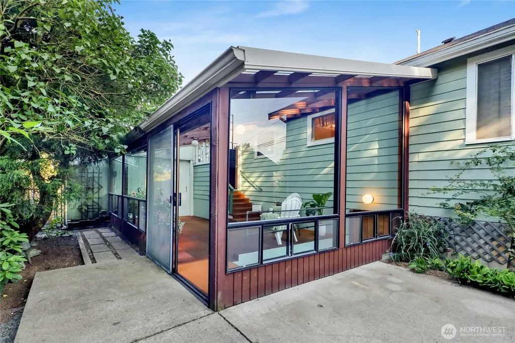 502 E Grover Street Lynden WA 98264