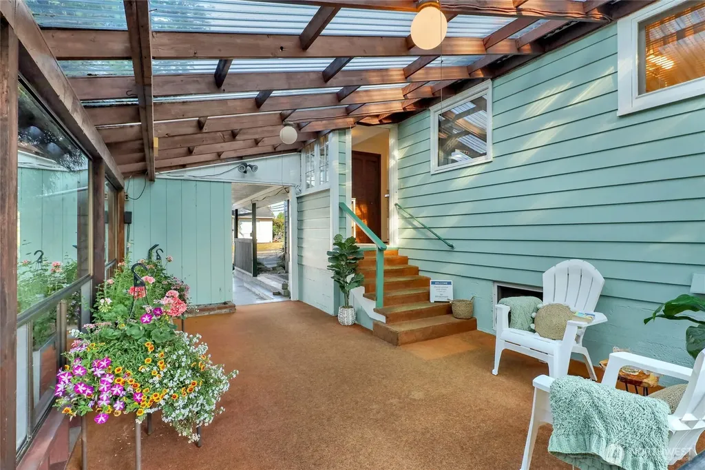502 E Grover Street Lynden WA 98264