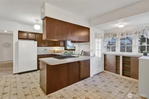 502 E Grover Street Lynden WA 98264