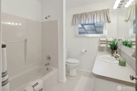 502 E Grover Street Lynden WA 98264