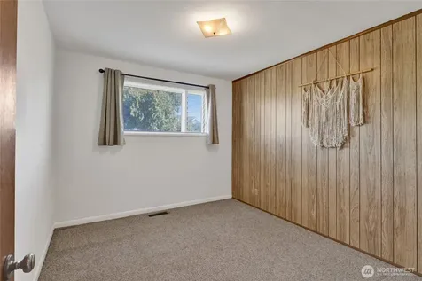 502 E Grover Street Lynden WA 98264
