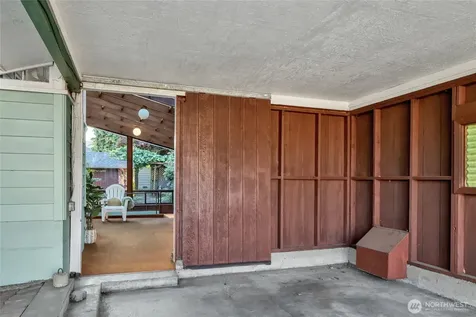 502 E Grover Street Lynden WA 98264