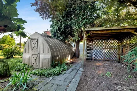 502 E Grover Street Lynden WA 98264