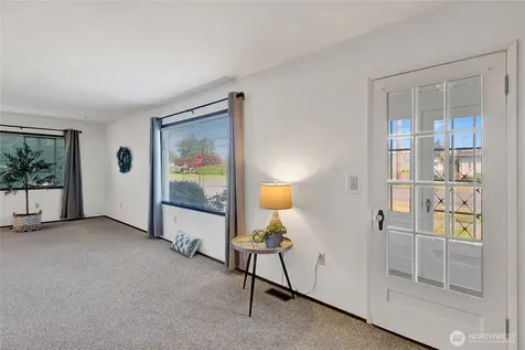 502 E Grover Street Lynden WA 98264