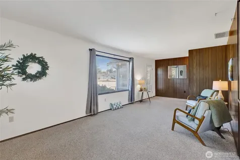 502 E Grover Street Lynden WA 98264