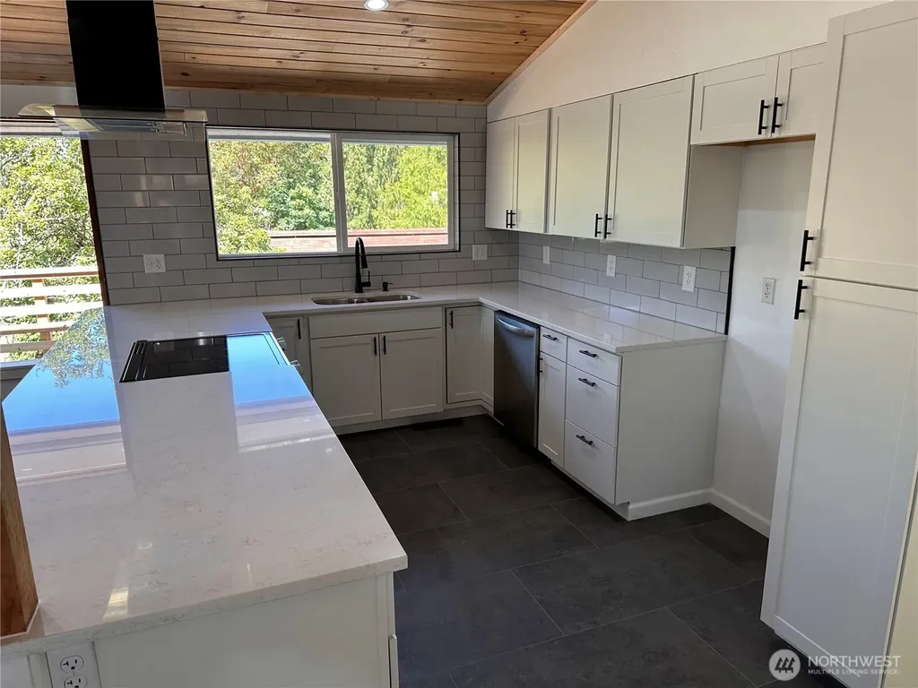 3219 Halverson Avenue Bremerton WA 98310