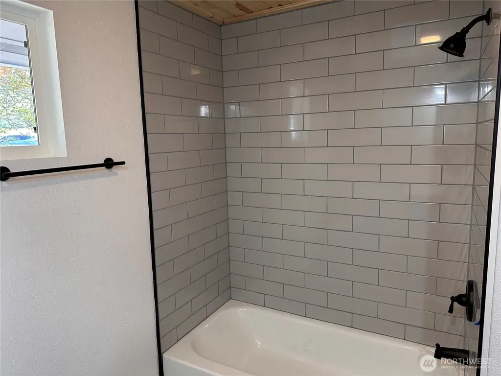 3219 Halverson Avenue Bremerton WA 98310