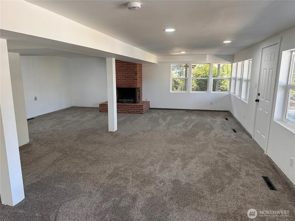 3219 Halverson Avenue Bremerton WA 98310