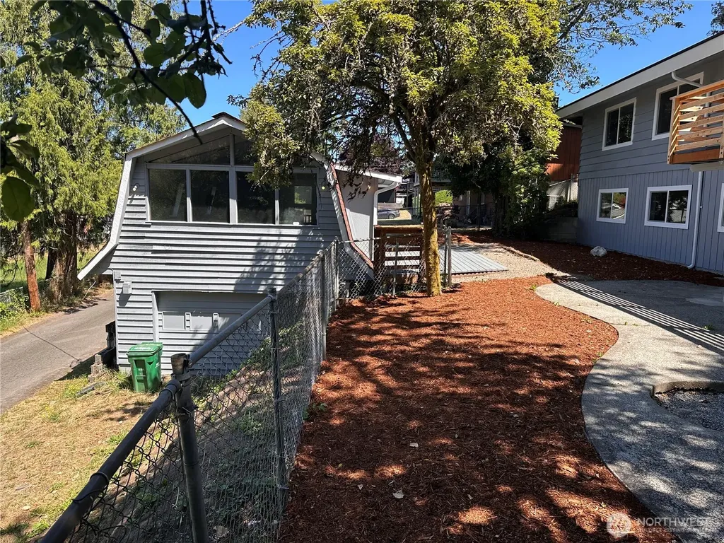 3219 Halverson Avenue Bremerton WA 98310