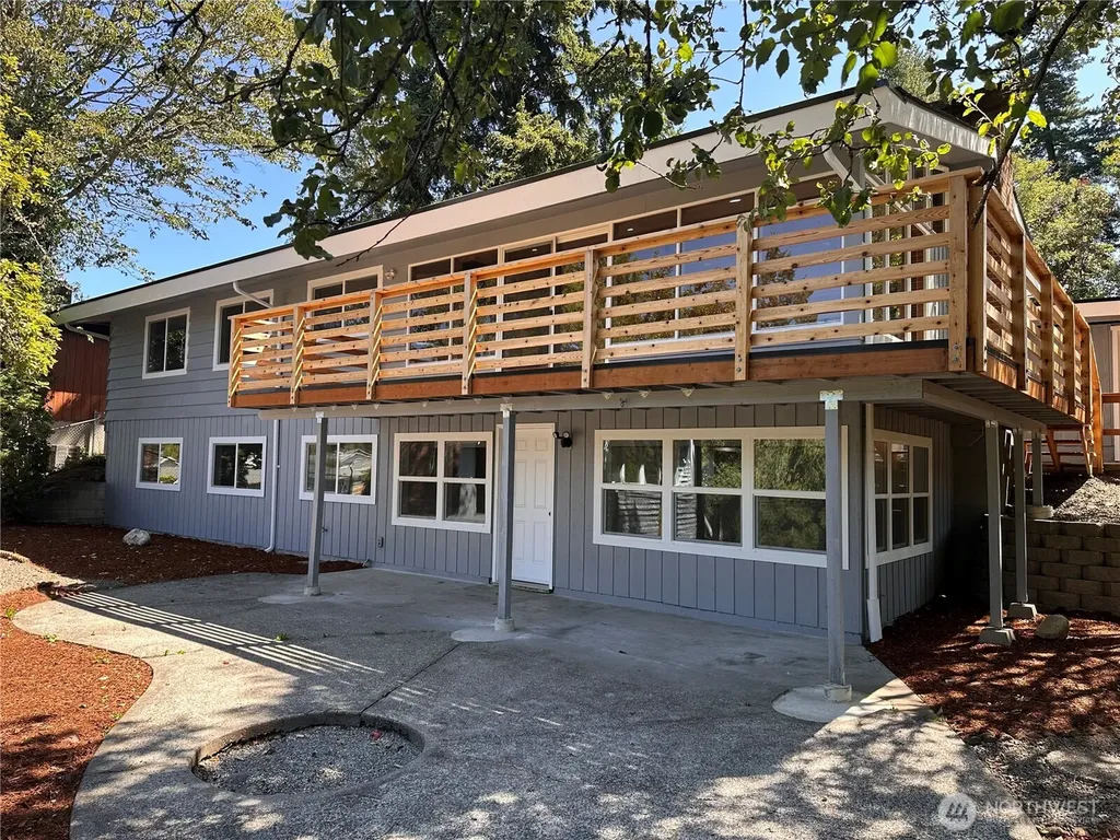 3219 Halverson Avenue Bremerton WA 98310
