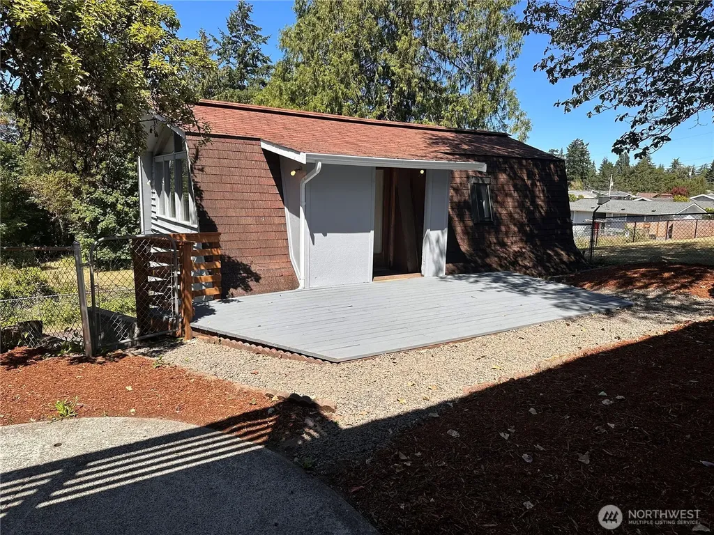 3219 Halverson Avenue Bremerton WA 98310