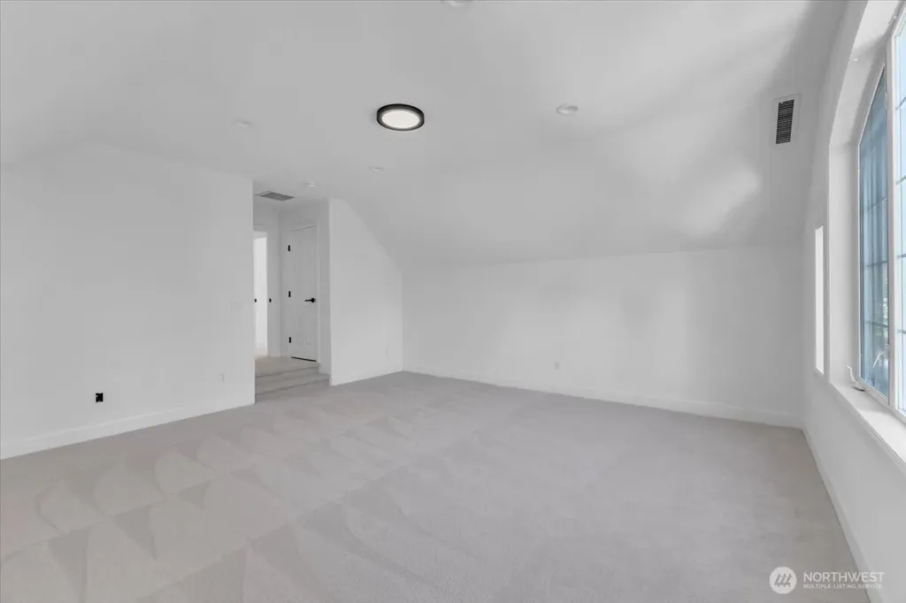 21119 SE 5th Street Sammamish WA 98074