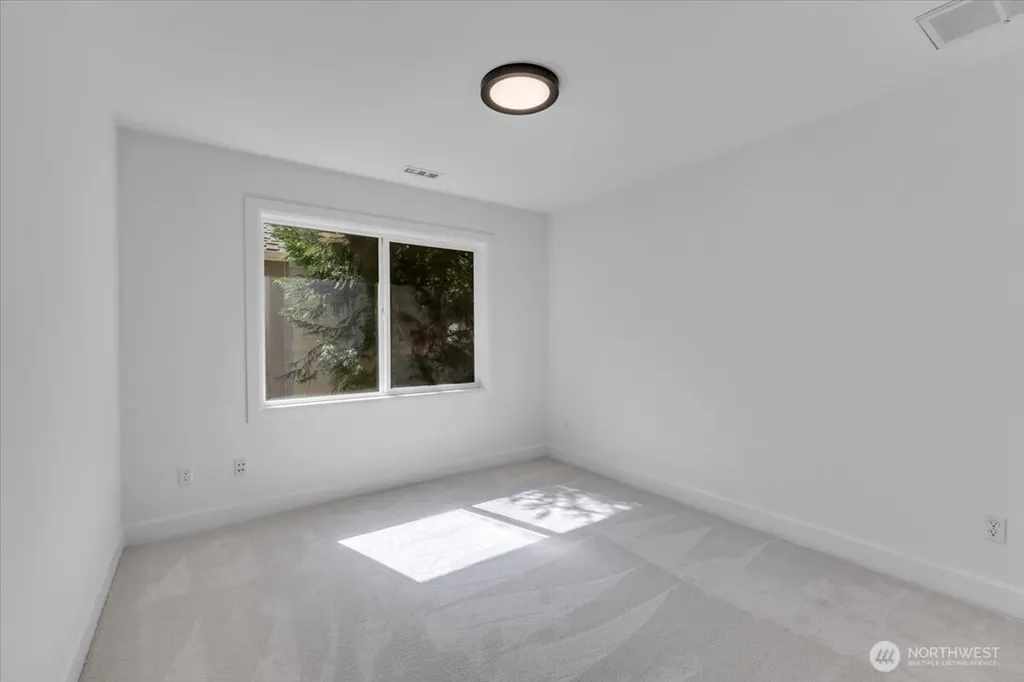 21119 SE 5th Street Sammamish WA 98074