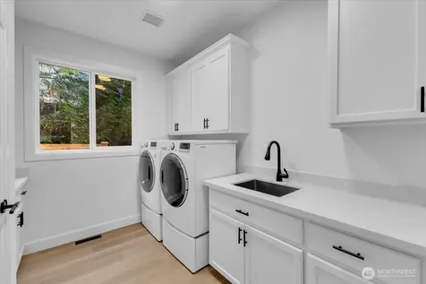 21119 SE 5th Street Sammamish WA 98074