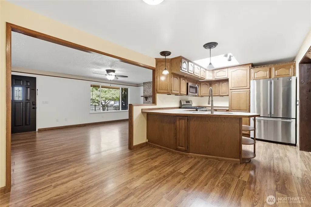 506 Calistoga Street W Orting WA 98360