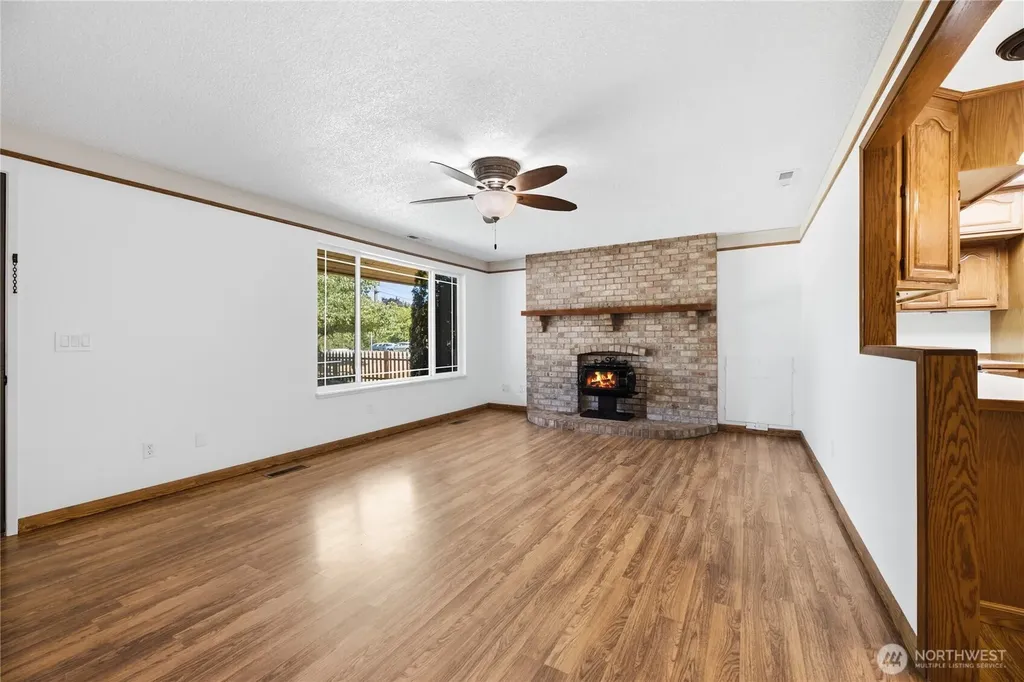 506 Calistoga Street W Orting WA 98360