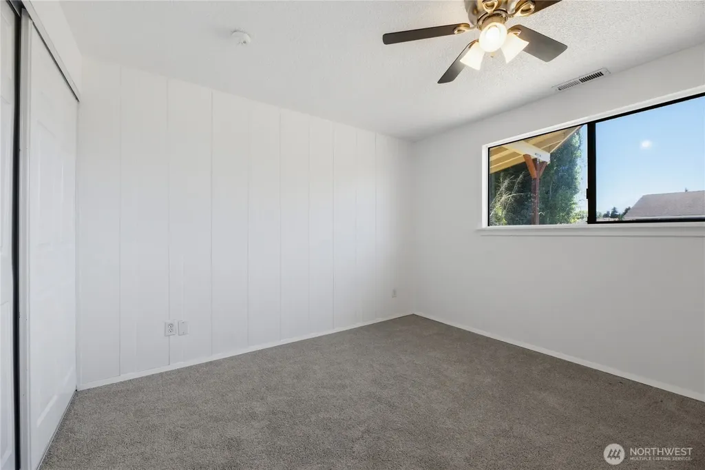 506 Calistoga Street W Orting WA 98360