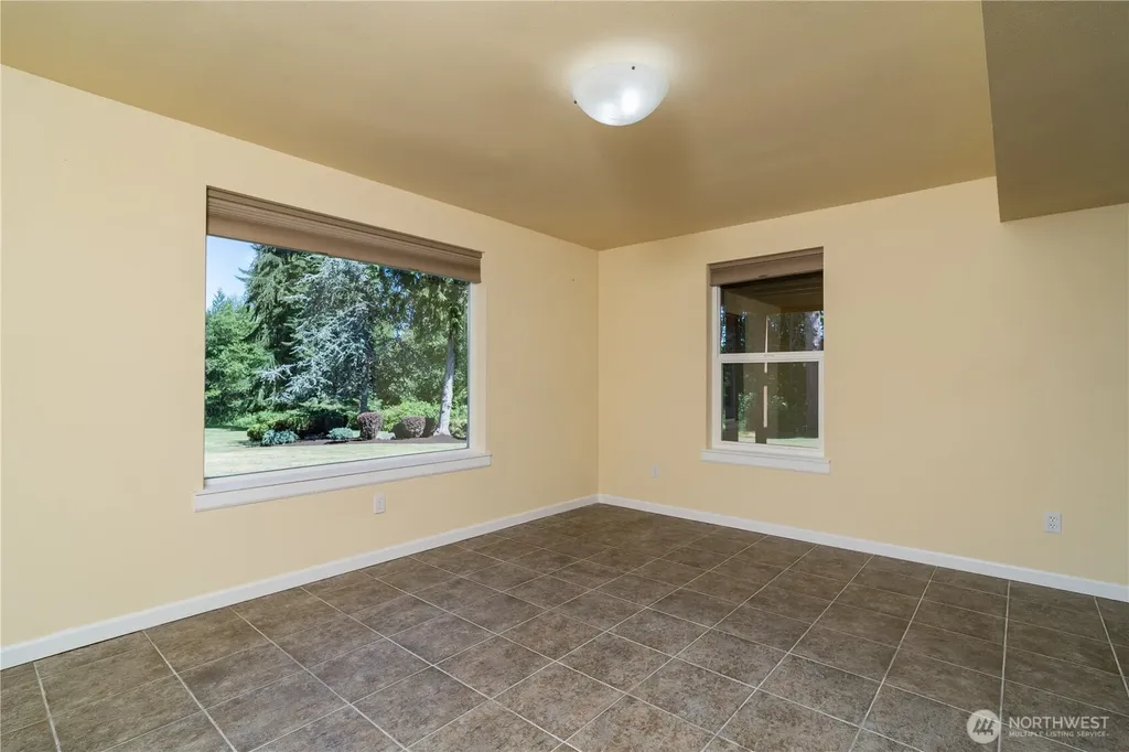 402 Troy Drive SE Centralia WA 98531
