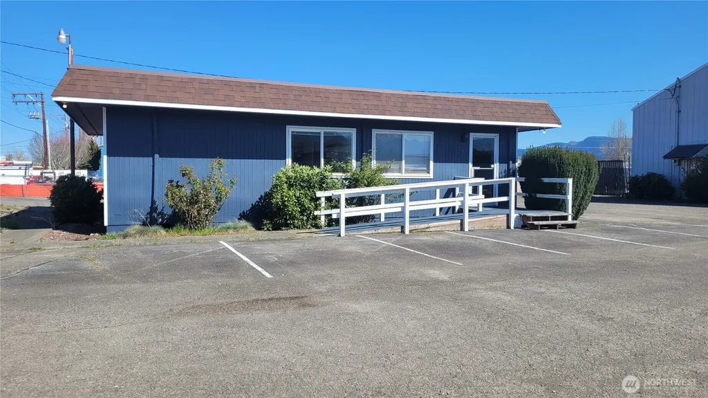 847 Blake Street Enumclaw WA 98022