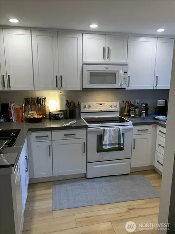 9613 NE 121st Lane Kirkland WA 98034