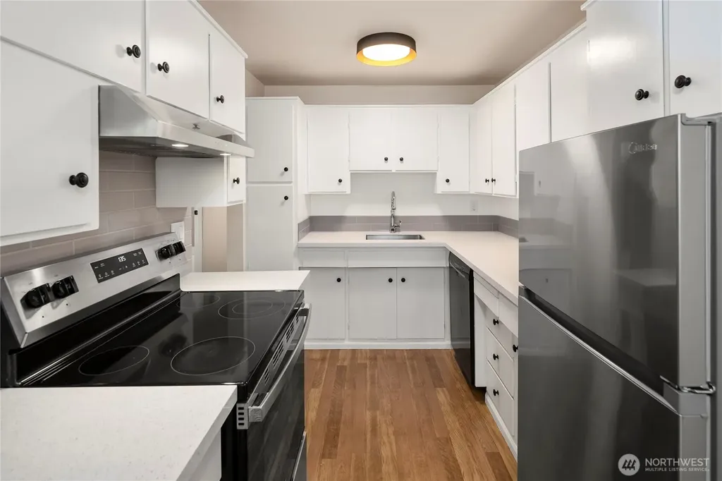 3816 11th Avenue W Seattle WA 98119