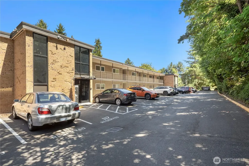 3816 11th Avenue W Seattle WA 98119