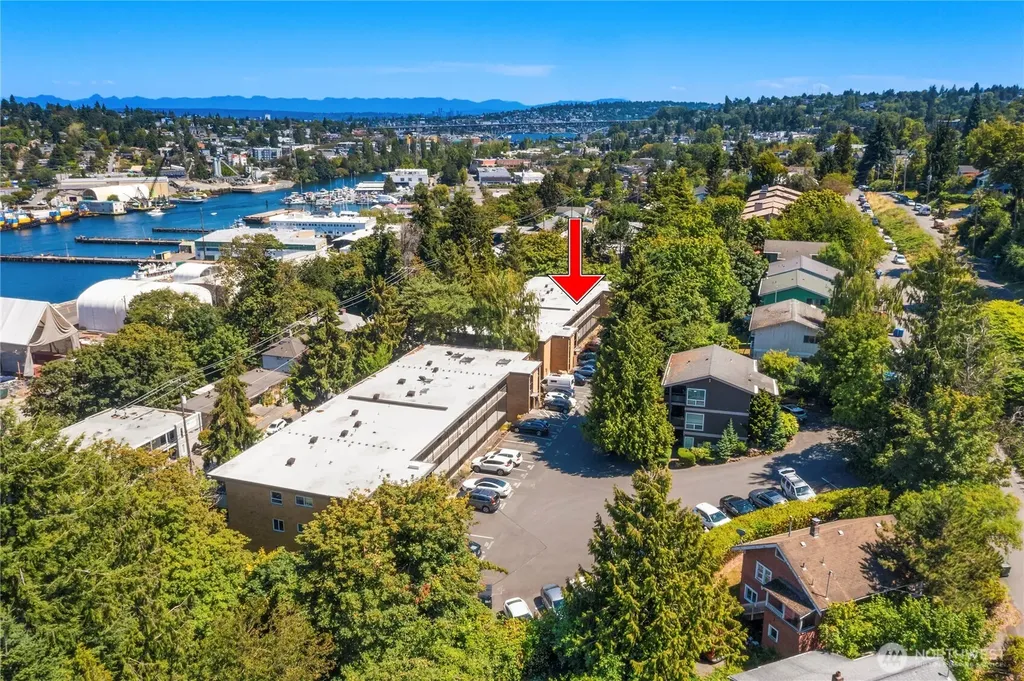 3816 11th Avenue W Seattle WA 98119