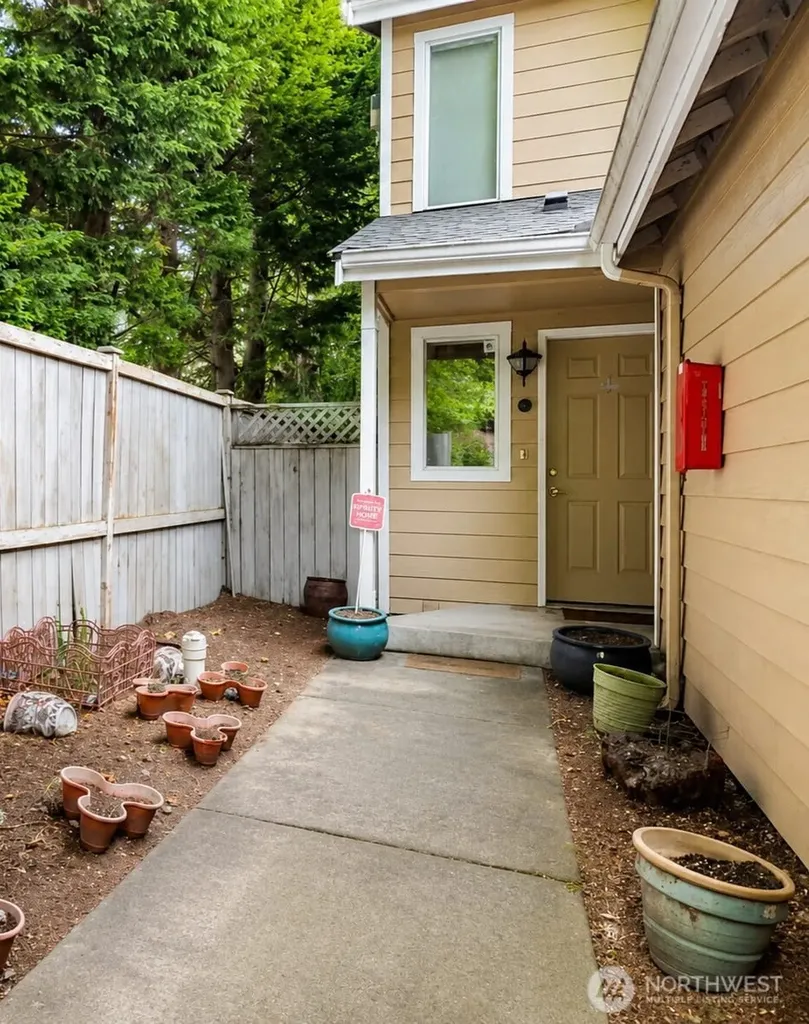 1426 S 308th Lane Federal Way WA 98003