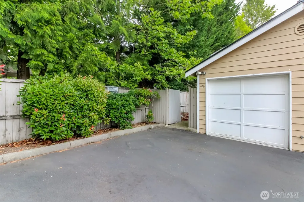 1426 S 308th Lane Federal Way WA 98003