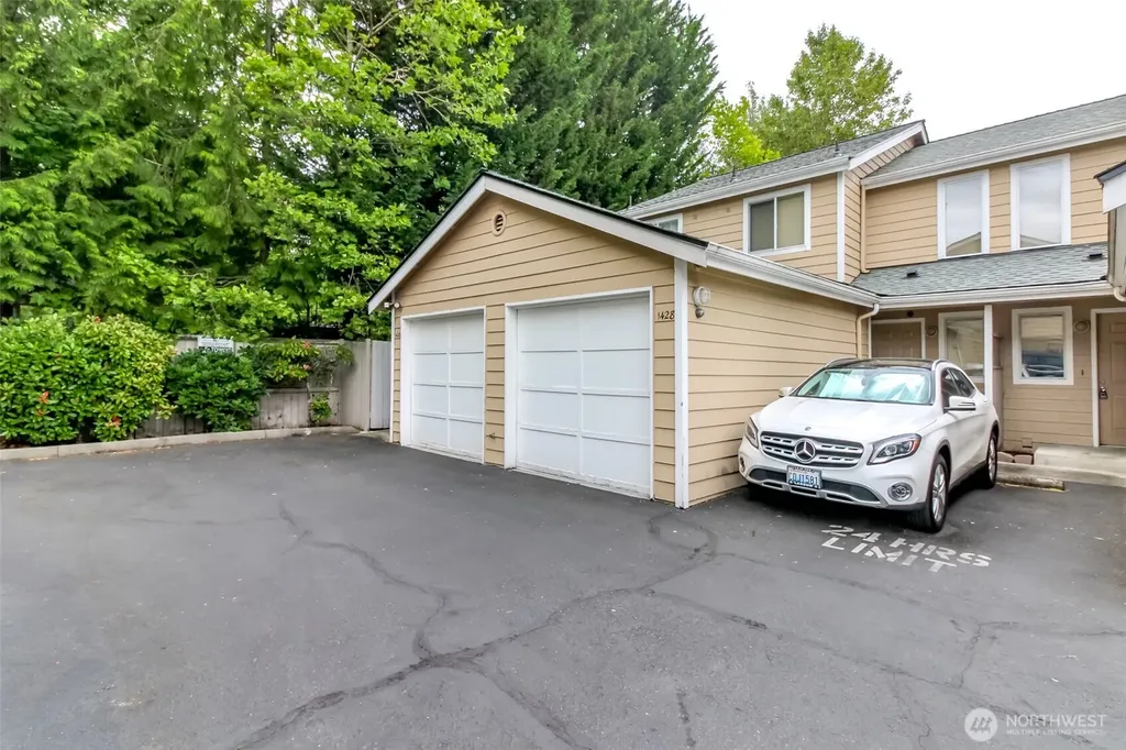 1426 S 308th Lane Federal Way WA 98003