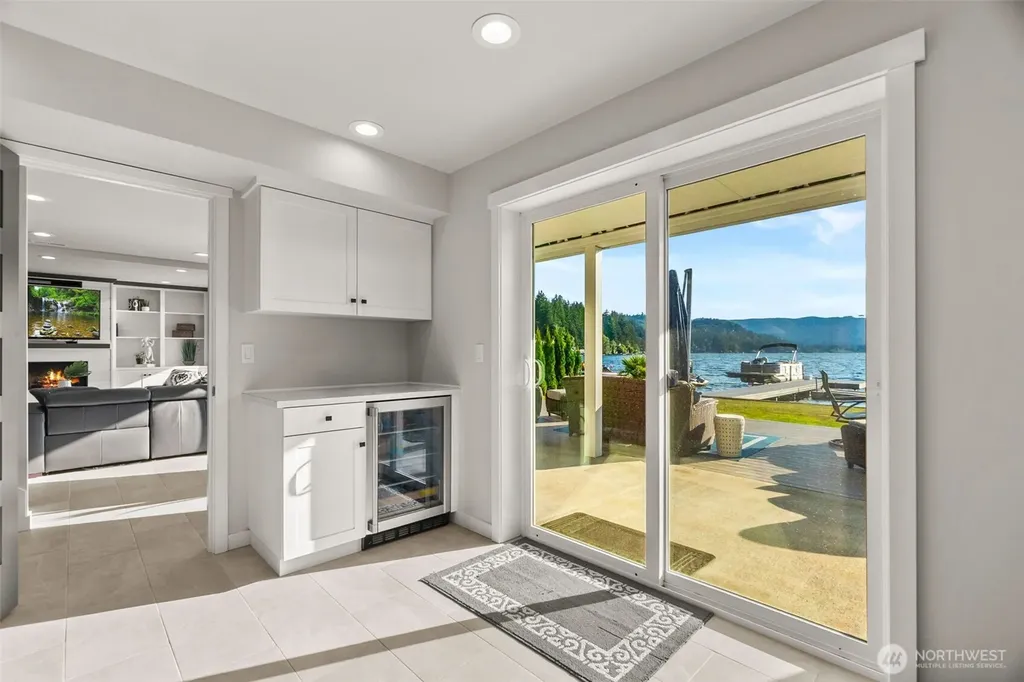 1325 Summit Lake Shore Rd NW Olympia WA 98502