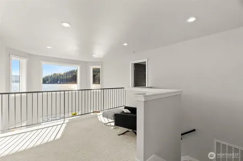 1325 Summit Lake Shore Rd NW Olympia WA 98502