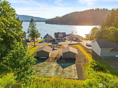 1325 Summit Lake Shore Rd NW Olympia WA 98502