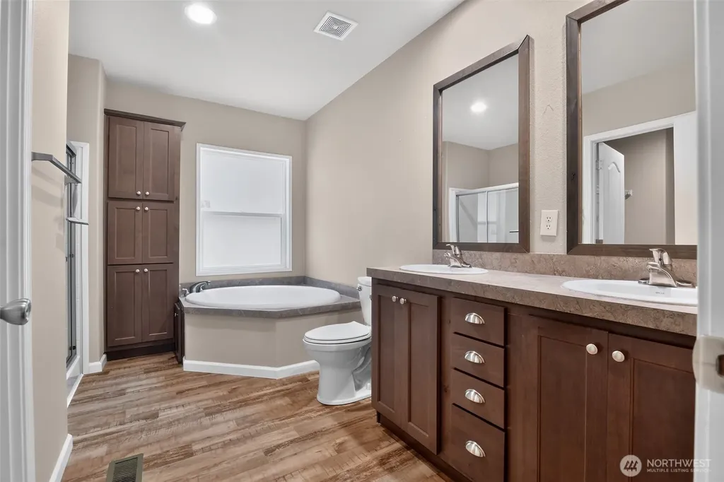 27129 Lake Riley Road Arlington WA 98223