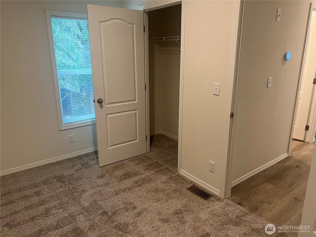3371 SE Bielmeier Road Port Orchard WA 98367