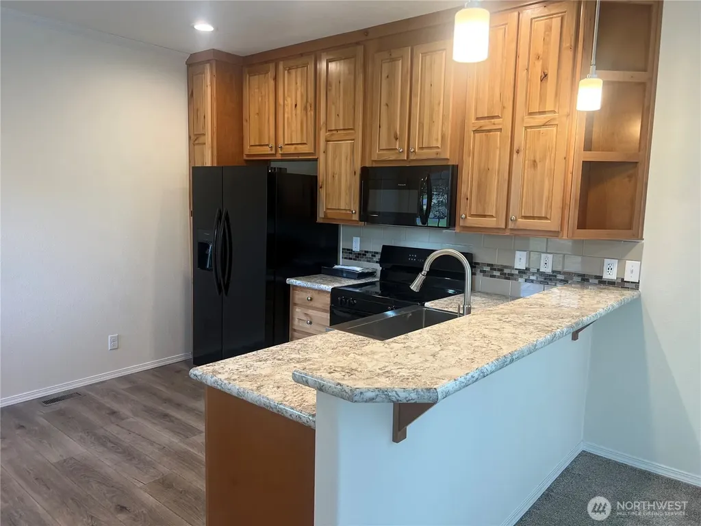 3371 SE Bielmeier Road Port Orchard WA 98367