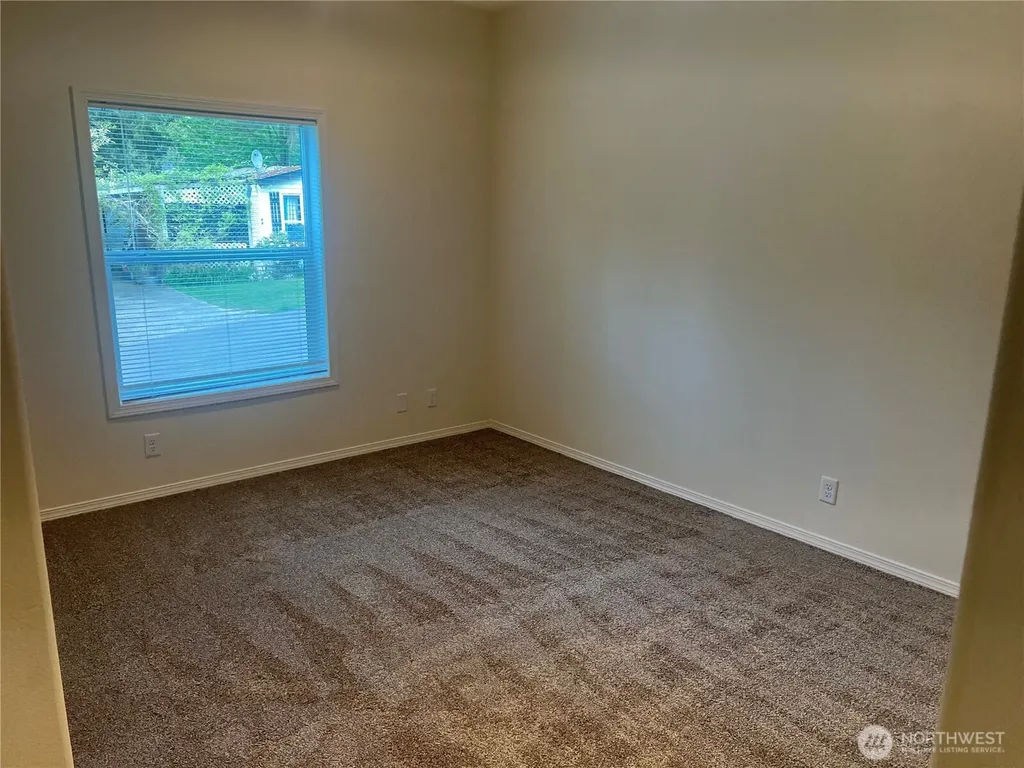 3371 SE Bielmeier Road Port Orchard WA 98367