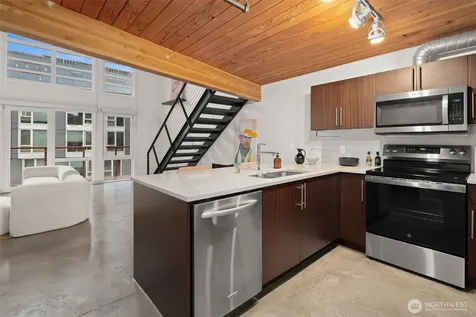 401 9th Avenue N Seattle WA 98109