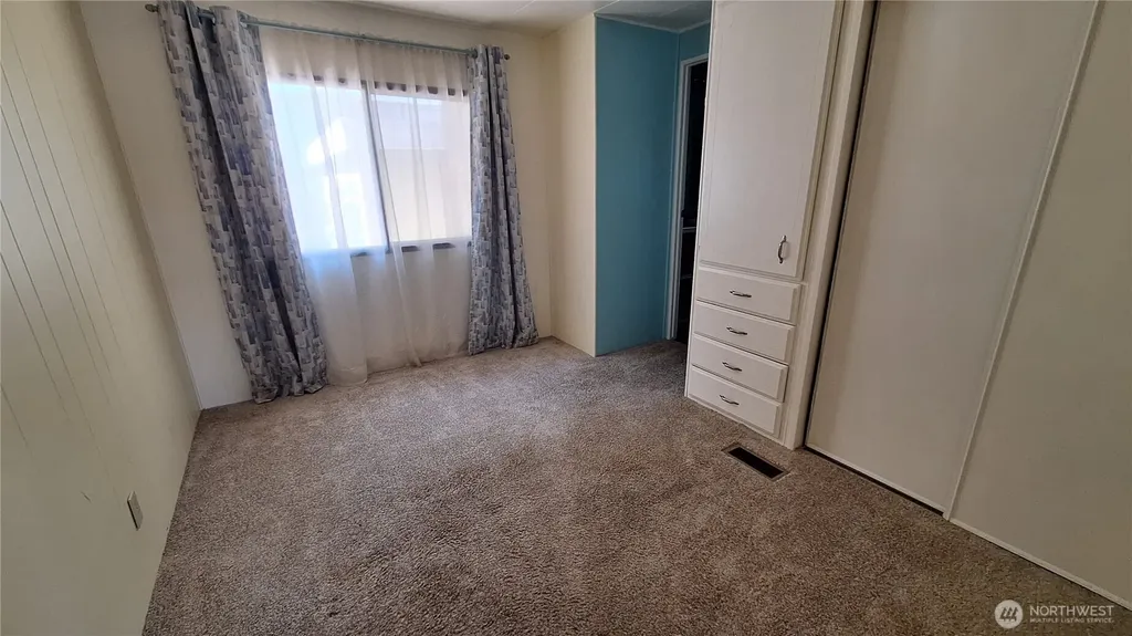5210 90th Street E Tacoma WA 98446
