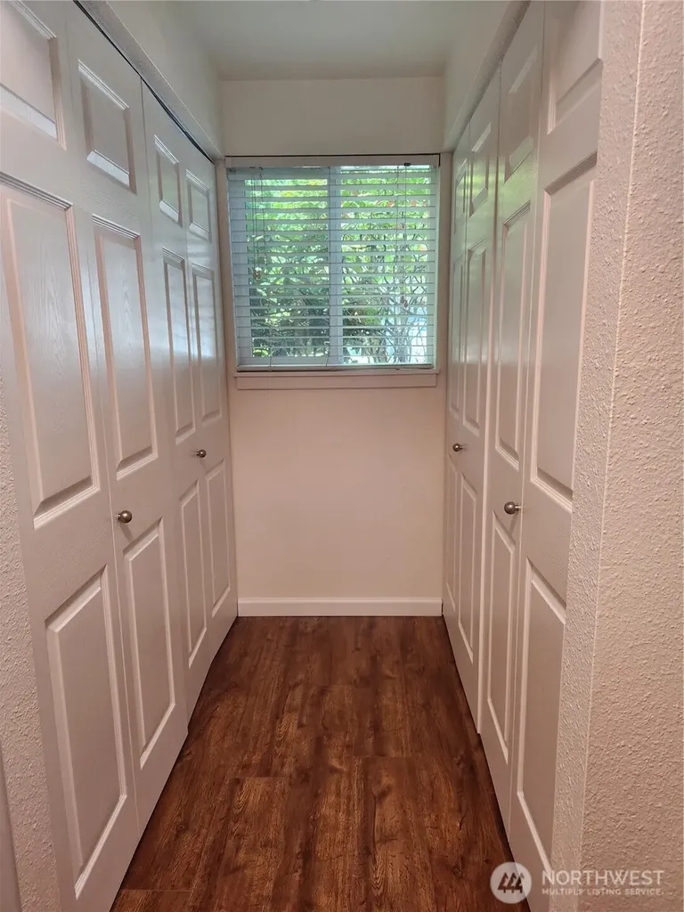 10014 NE 127th Place Kirkland WA 98034
