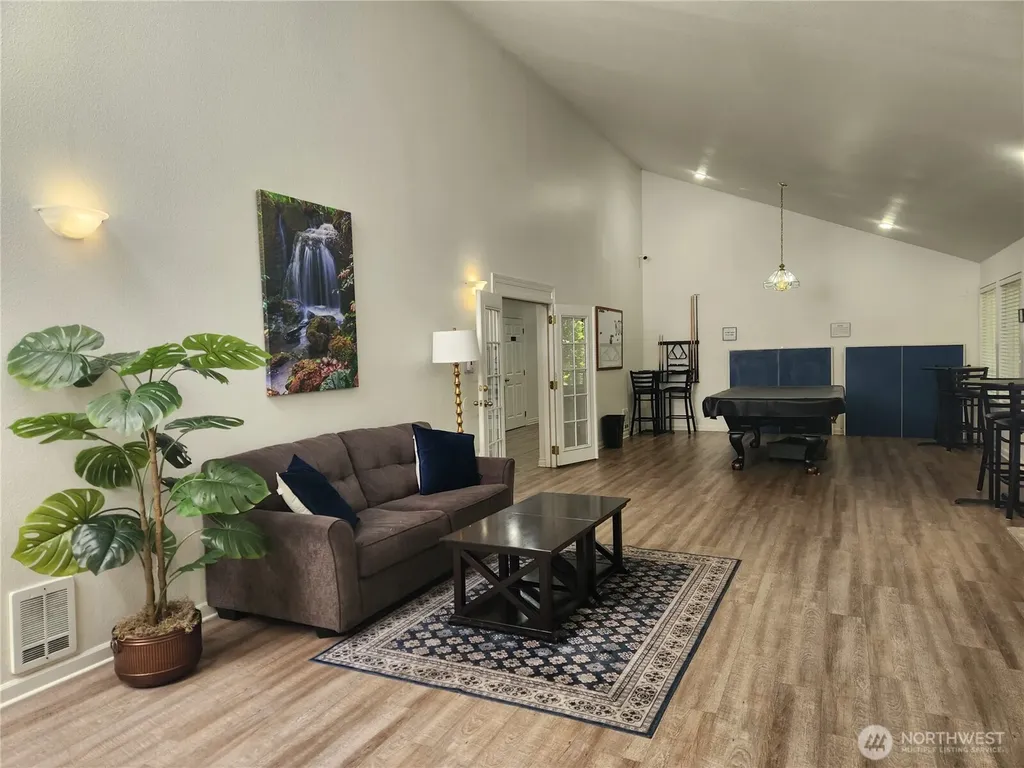 10014 NE 127th Place Kirkland WA 98034