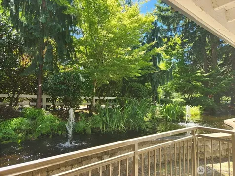 10014 NE 127th Place Kirkland WA 98034