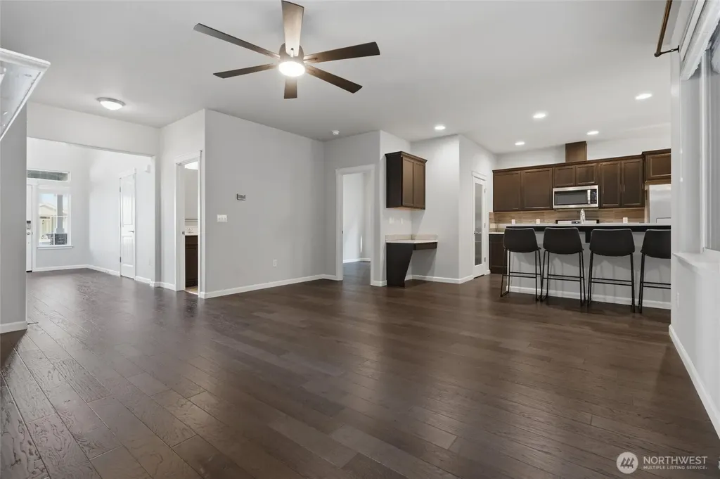 3890 Portside Drive Bremerton WA 98312
