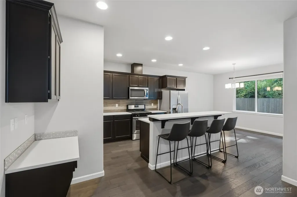 3890 Portside Drive Bremerton WA 98312