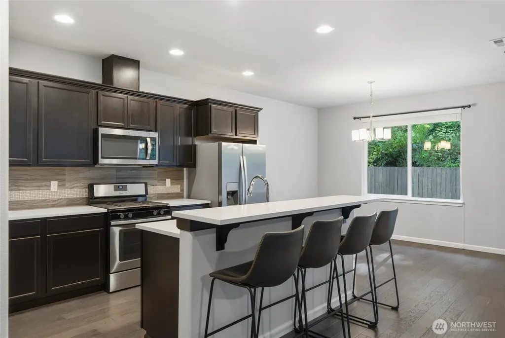 3890 Portside Drive Bremerton WA 98312